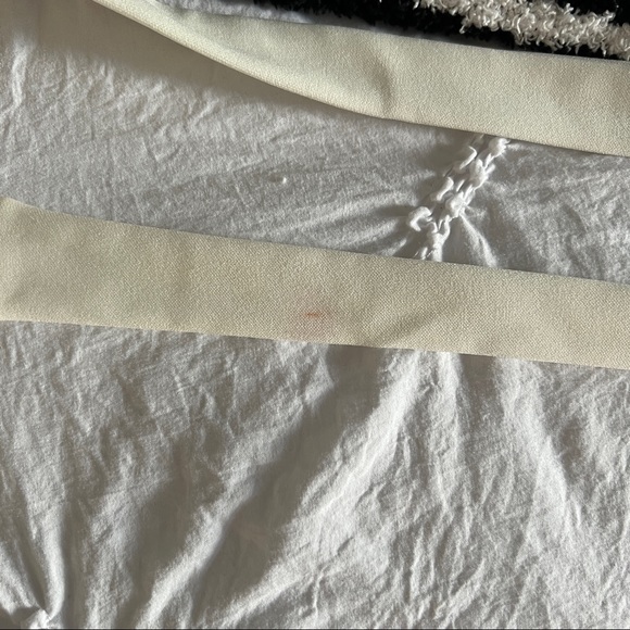 Princess Polly - Corset that ties around waist - Picture 5 of 5